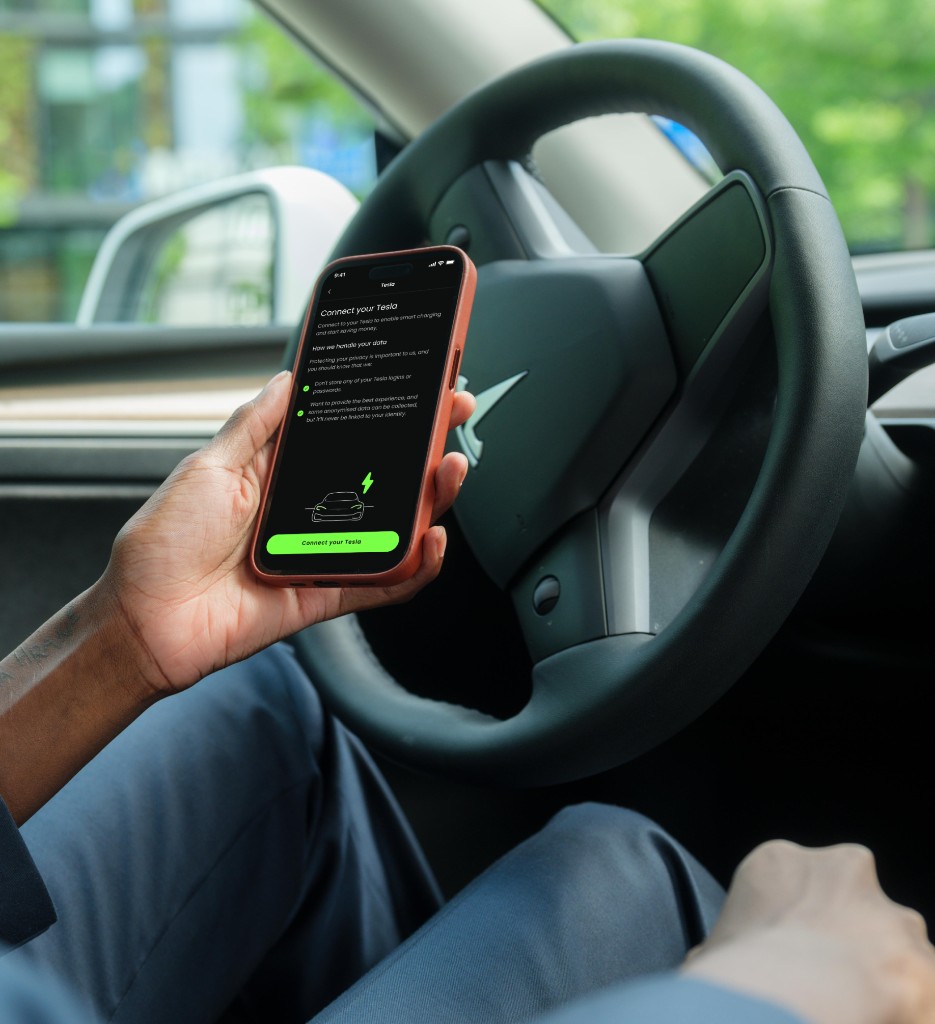 Barry Energy Tesla connect screen in car